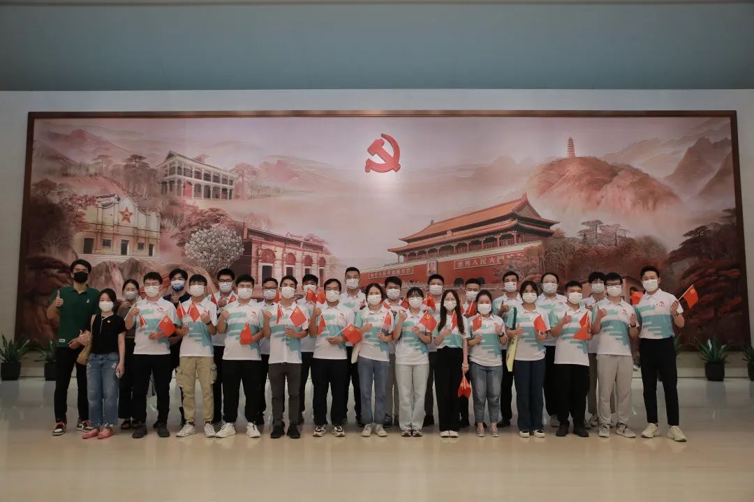 公司團委組織上海區域青年開展“中國中鐵青年永遠跟黨走”暨“生態效能”主題團日活動