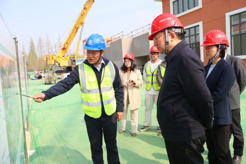 泰州市副市長孫群到姜堰城區(qū)污水處理廠提標(biāo)、擴(kuò)建改造工程項(xiàng)目檢查指導(dǎo)工作