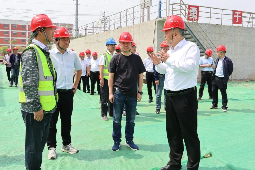 泰州市金東城市建設投資集團黨委書記、董事長陳祥到姜堰項目檢查指導工作.jpg